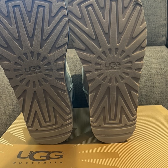 UGG Remora w/Ash size 8 - Picture 6 of 12